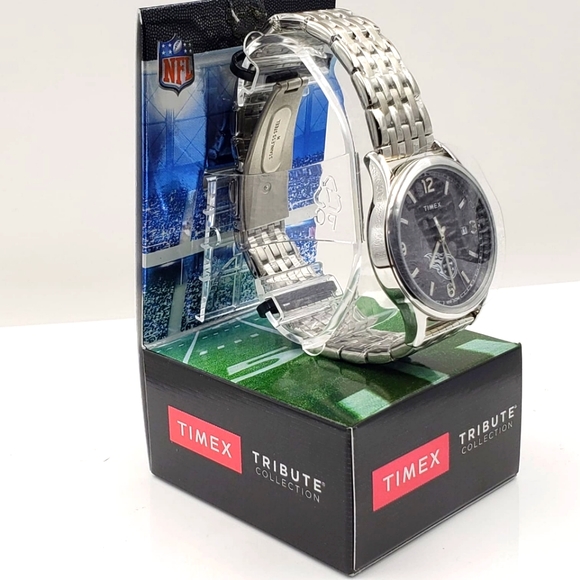 Timex Women's NFL Sage Tennessee Titans Watch - Picture 8 of 9
